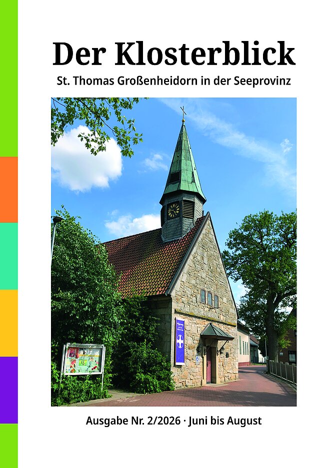 Das bild zeigt die Titelseite des Gemeindebriefes in Großenheidorn für die Monate Juni bis August. Zu sehen ist die Kirche vom Denkmal aus fotografiert.